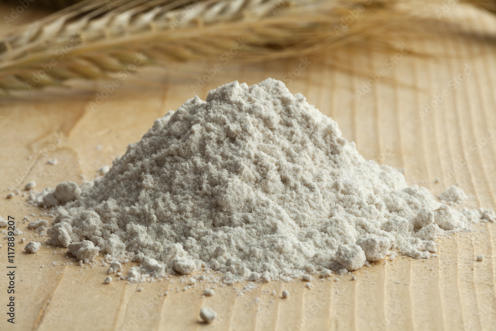Fresh ground rye flour Fresh ground rye flour