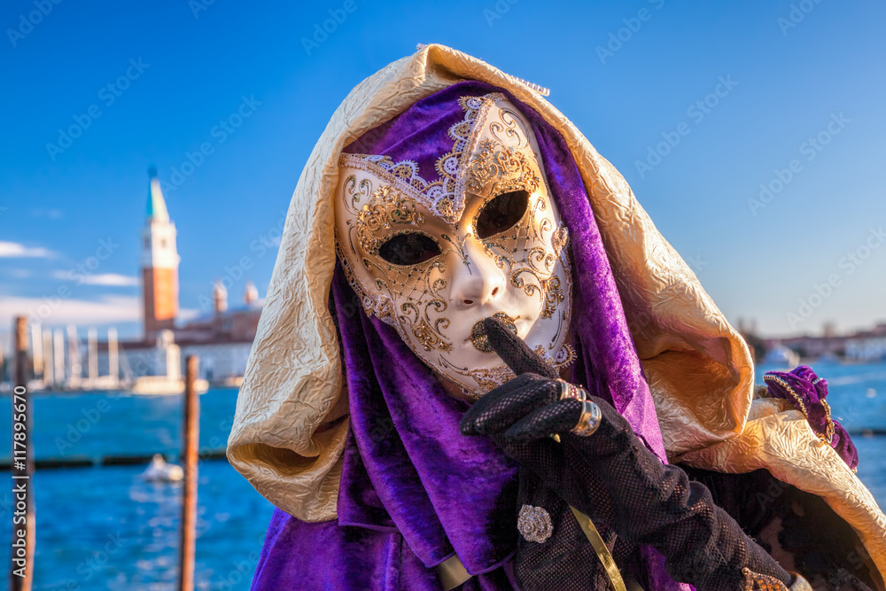 Fototapeta premium Famous carnival in Venice, Italy