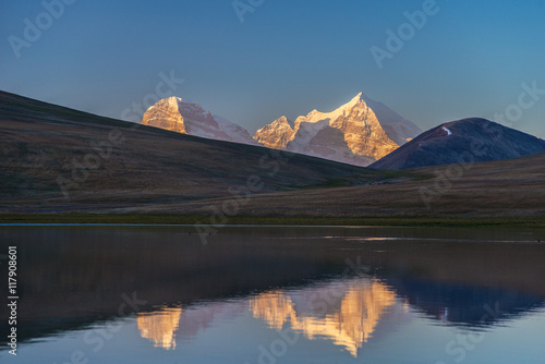 Turumtaykul lake - Pamir Mountains