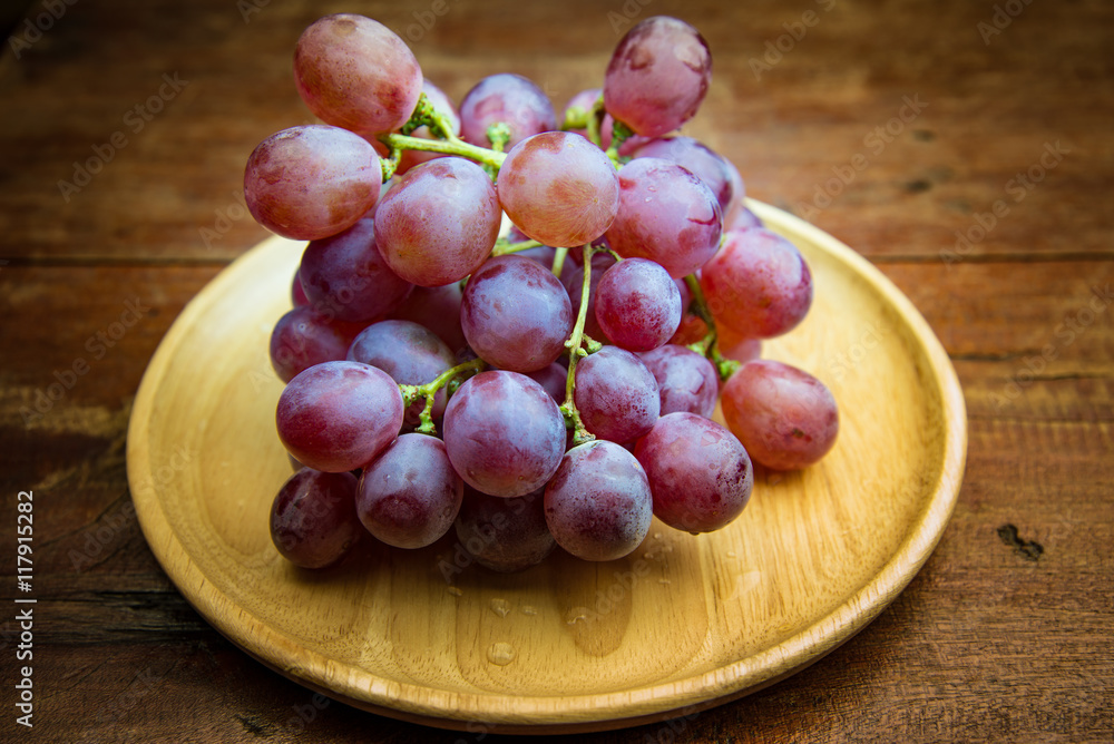 Grapes on a plate Grapes on a plate