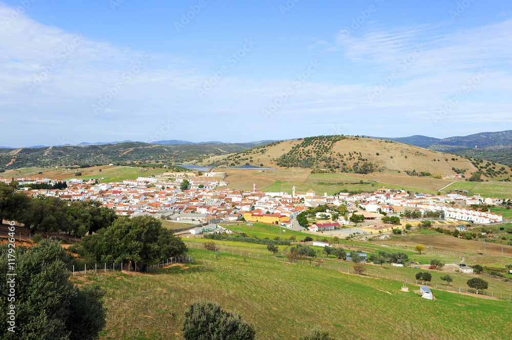 Vista panóramica de Almadén de la Plata, provincia de Sevilla, España