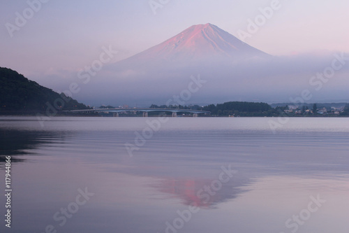 河口湖と富士山