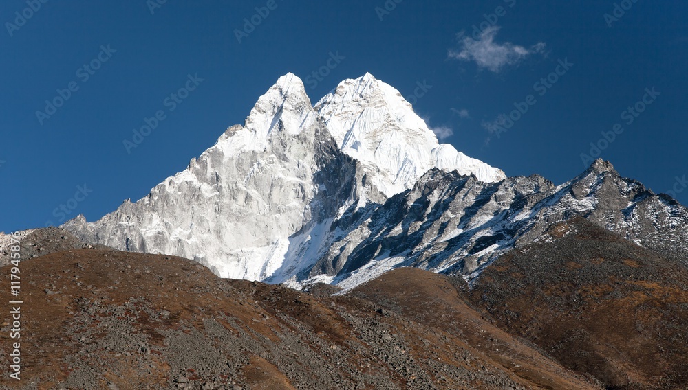 Ama Dablam - way to Everest base camp