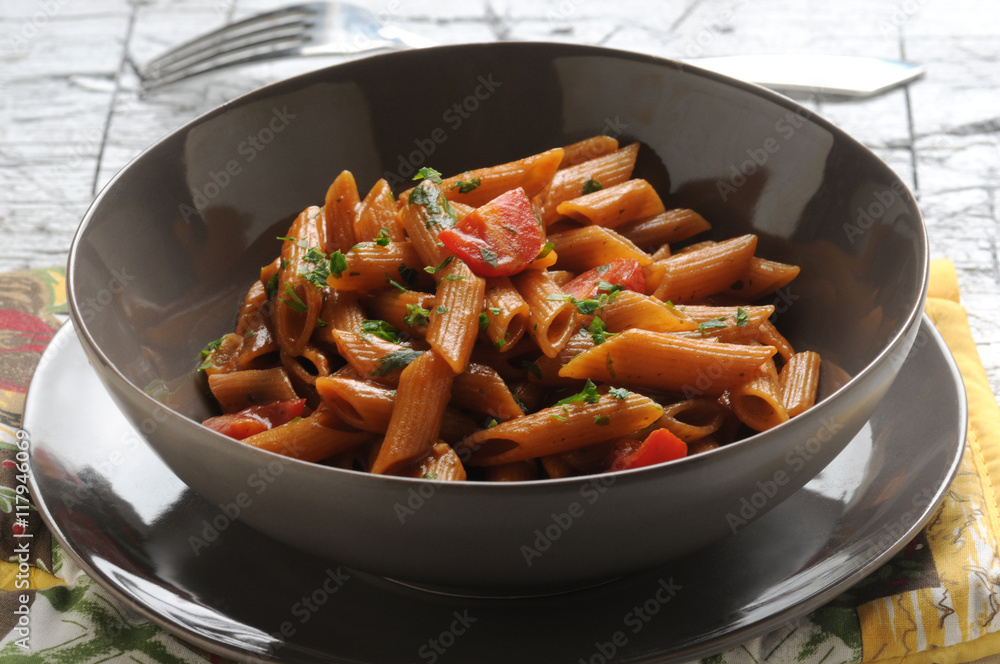 Penne all'arrabbiata Σάλτσα Αρραμπιάτα 아라비아타 소스 Cucina italiana アラビアータ Arrabbiata Аррабиата Pasta 香辣茄醬直通粉 Italian cuisine Итальянская кухня 義大利飲食 이탈리아 요리 イタリア料理 Italienische Küche sauce