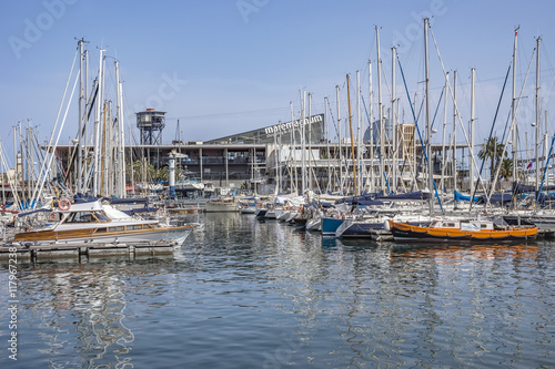 Yachts and sailboats moored in the Port Vell of Barcelona © Venka