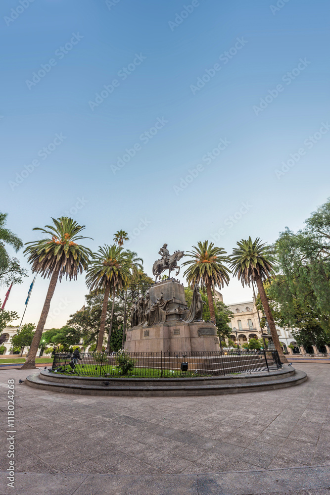 Fototapeta premium 9 de Julio Square in Salta, Argentina