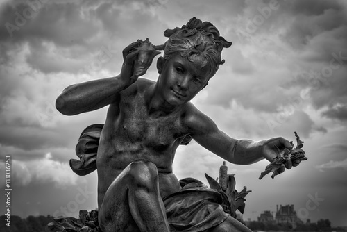 Photos Black and White Paris: Sculpture of Child on the bridge of Alexander III