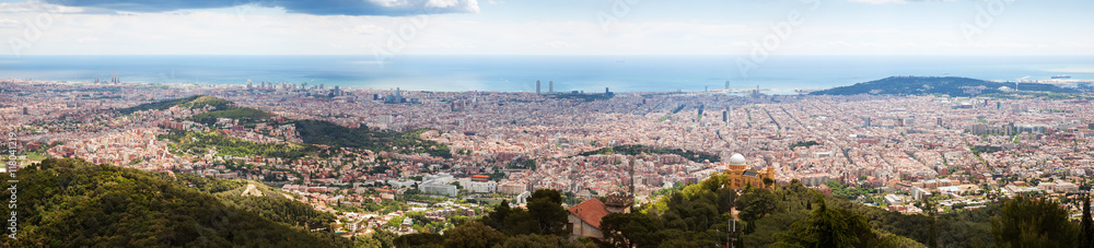  Barcelona from high point in cloudy day.