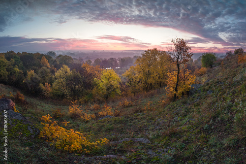 Autumn Valley © firewings