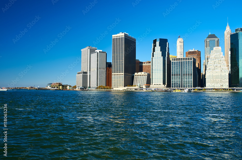 Obraz premium Widok na dolny Manhattan z Brooklynu