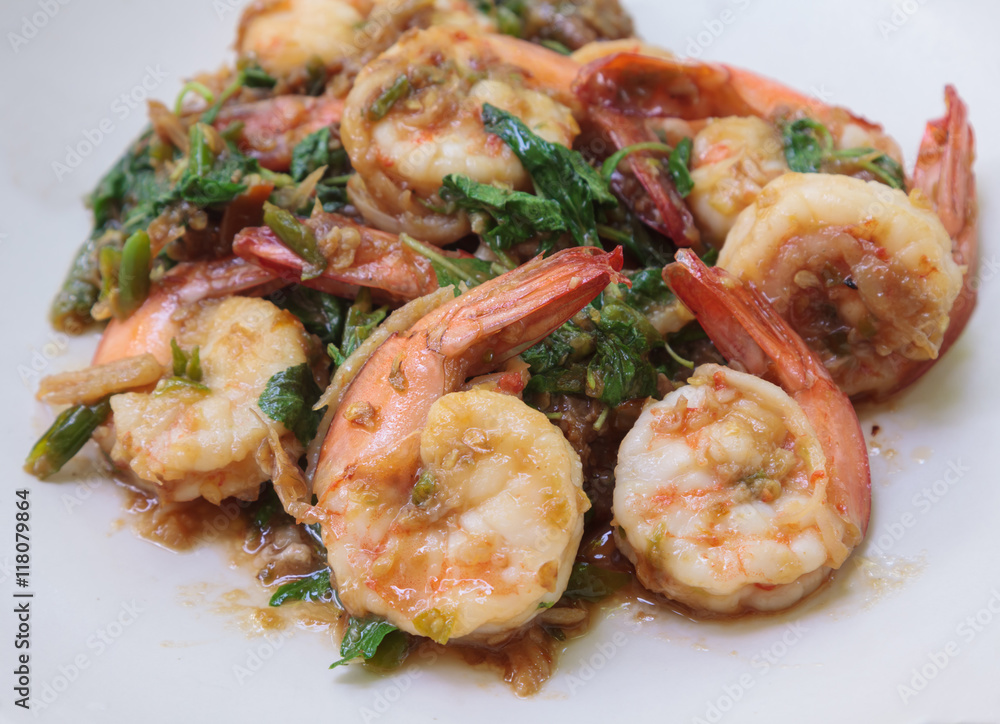 Fototapeta premium Spicy fried shrimp with basil