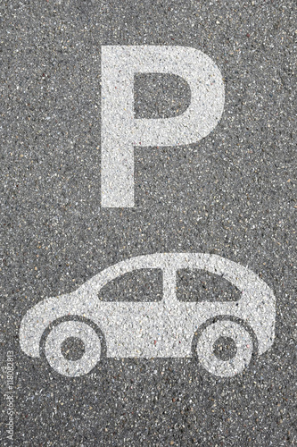 Parkplatz Auto parken Fahrzeug Verkehr Mobilität