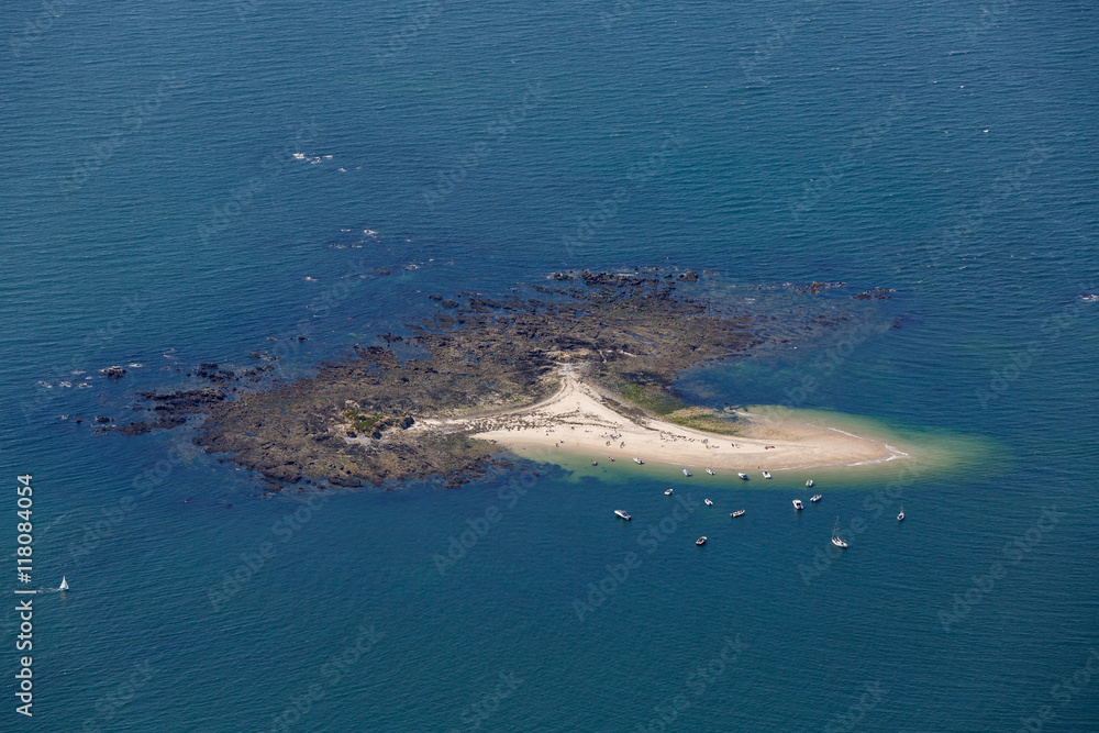 Island, Les Evens from above