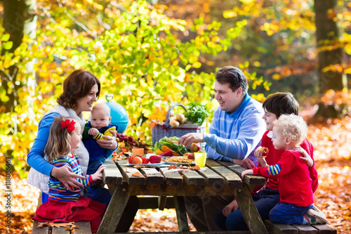 Wallpaper Mural Family having picnic in autumn Torontodigital.ca