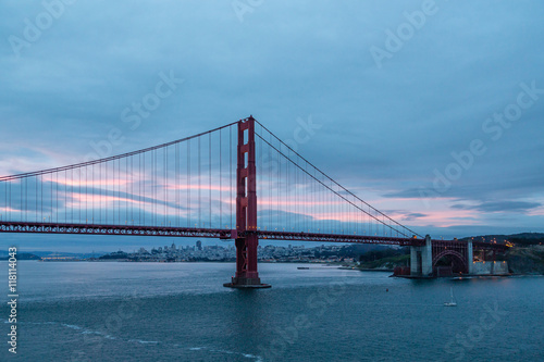 Fototapeta Naklejka Na Ścianę i Meble -  San Francisco Beyond Golden Gate at Dawn