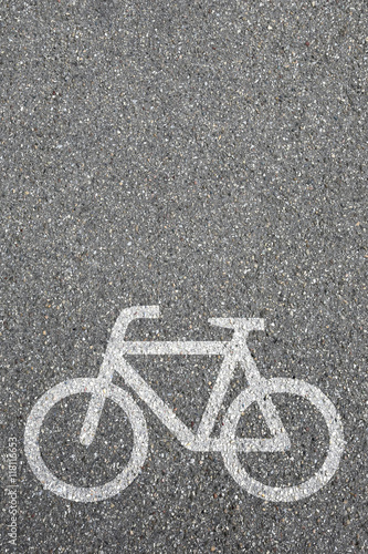 Radweg Fahrrad fahren Rad Fahrradweg Straße Verkehr Textfreirau photo