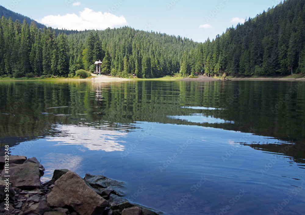 Fototapeta premium The mountain lake Synevyr in the Ukrainian Carpathians, the National park of the same name