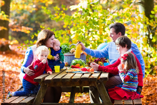 Wallpaper Mural Family having picnic in autumn Torontodigital.ca