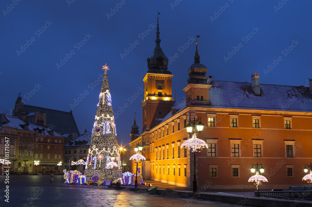 Fototapeta premium Warsaw, Castle square in the Christmas holidays
