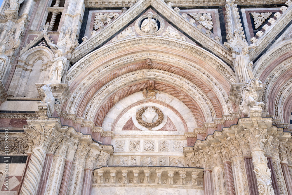 Facade of Sienna Cathedral Church