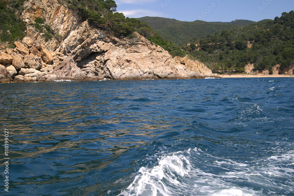 Obraz premium spanische Mittelmeerküste, Wellen und Strand