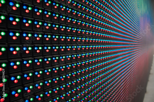 Foto The display is LED.