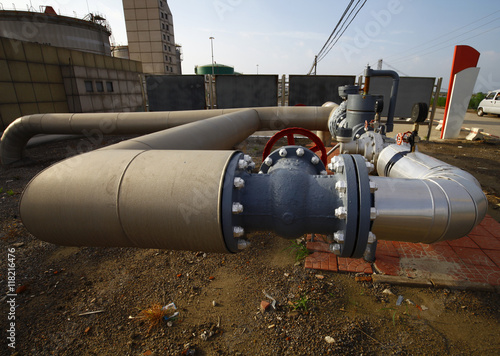 Wallpaper Mural Oil pipes and valves Torontodigital.ca