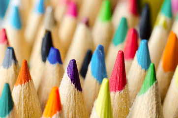 Papier peint photo Photographie macro Crayons de couleur en macro  © Roman Gorielov