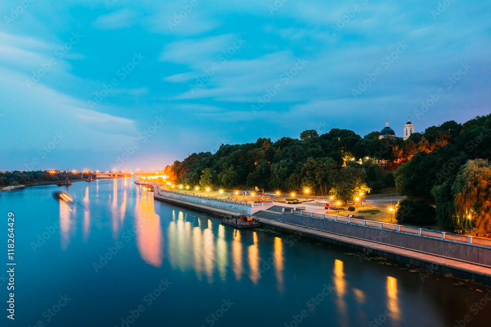 Obraz premium Scenic Evening View Of Sozh River, Illuminated Embankment, Park,