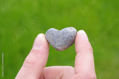 Jolie pierre en forme de cœur.