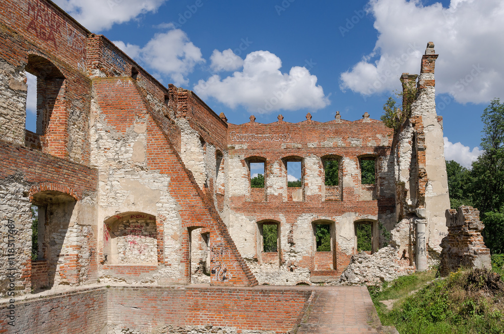 Ruiny zamku w Krupem