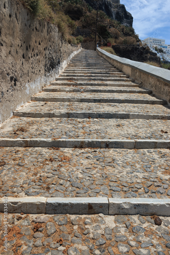 Obraz premium percorso pedonale da Fira al porto (isola di Santorini)
