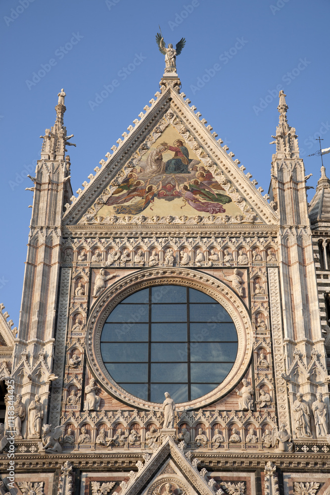 Fototapeta premium Cathedral Facade in Siena