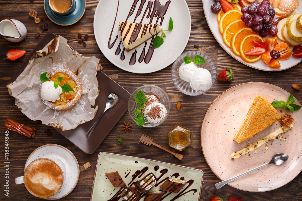 Different desserts with fruits - obrazy, fototapety, plakaty 
