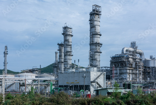 Wallpaper Mural oil refinery in thailand Torontodigital.ca