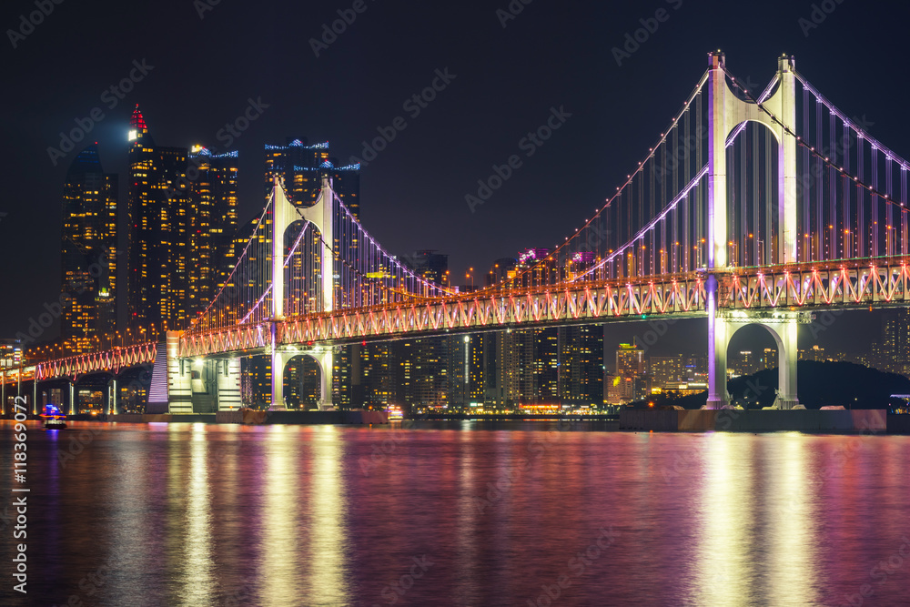 Obraz premium Gwangan Bridge in Busan City , South Korea.