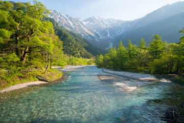 Fotobehang Japan Lente in Kamikochi vallei Nagano  © yoko_ken_chan
