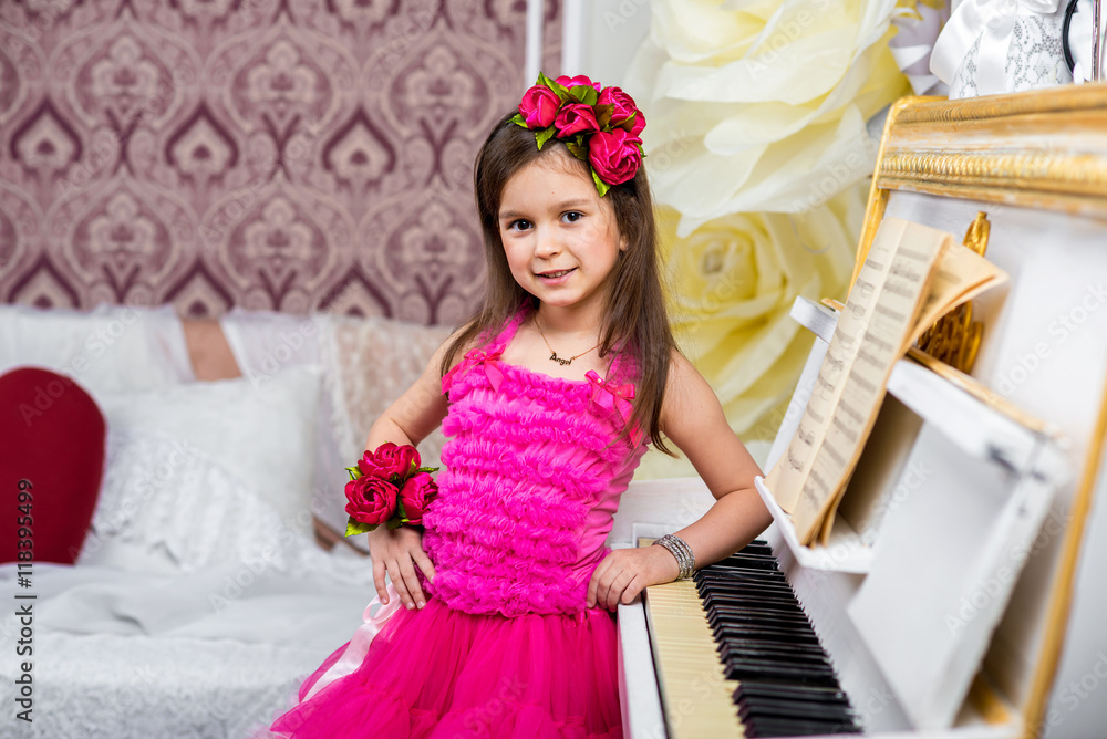 girl plays piano girl plays piano