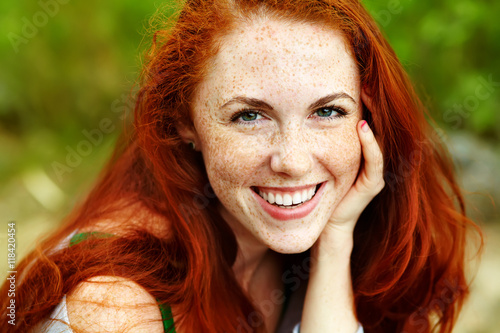 Quadro su tela beautiful redhead woman