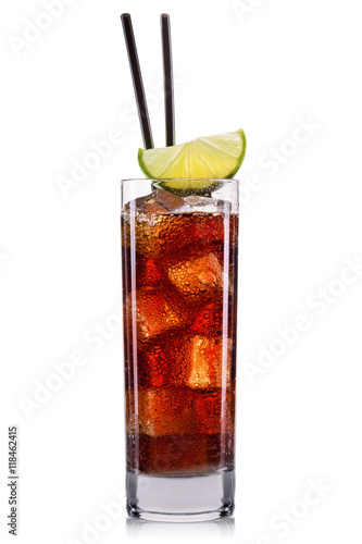 Foto Cola cocktail ice cubes and lime, cuba libre isolated on white background