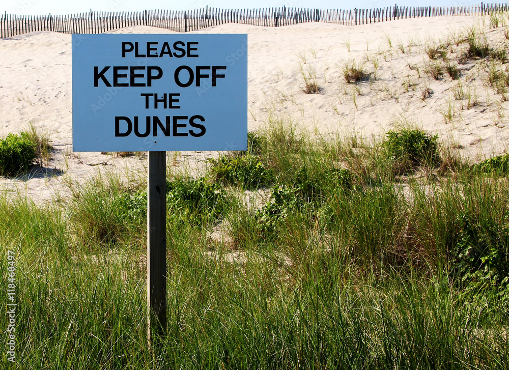 Please keep off of the dunes sign