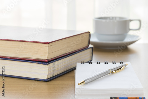 Wallpaper Mural Pen put on notepad open blank page Torontodigital.ca