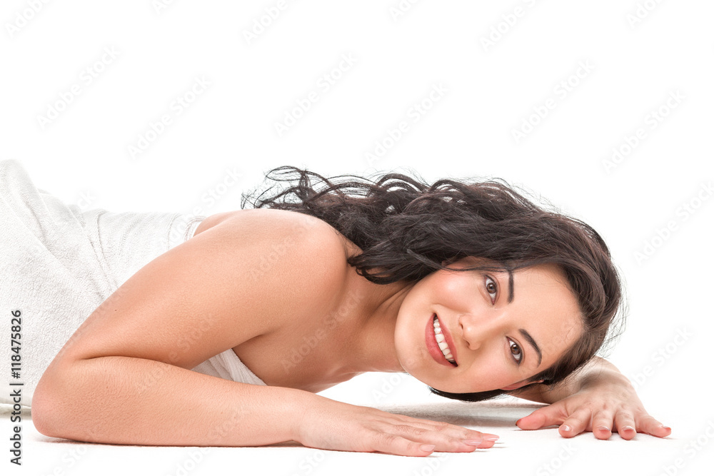 Naklejka premium Beautiful young asian woman in white towel