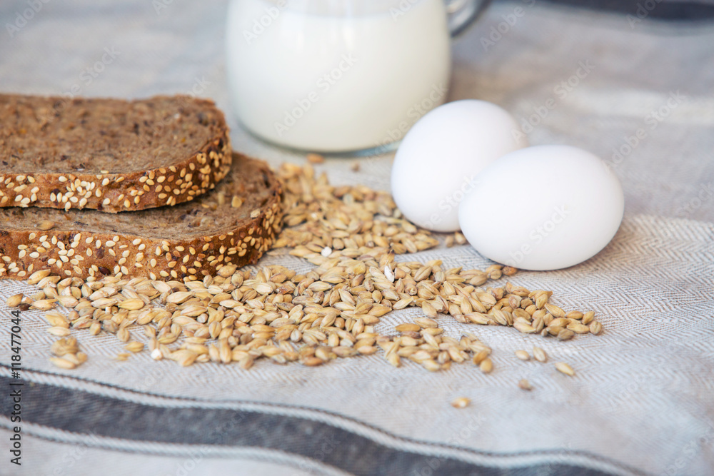 Whole wheat bread with bio and organic ingredients Whole wheat bread with bio and organic ingredients