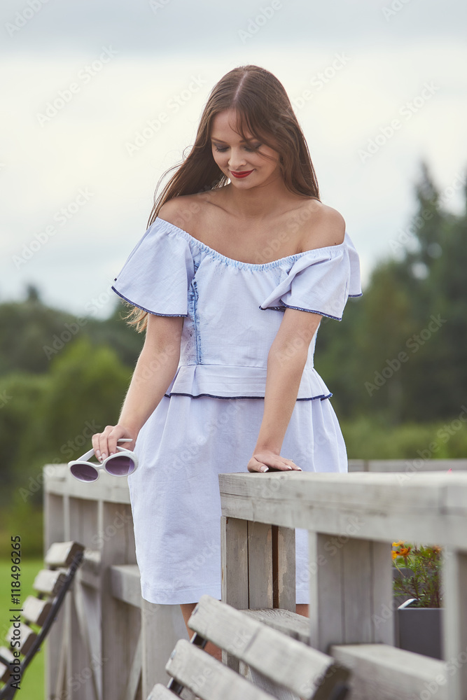 Naklejka premium Girl on vacation.