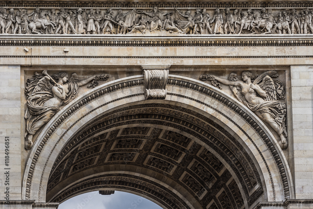 Arc de Triomphe de l'Etoile on de Gaulle Place, Paris, France.