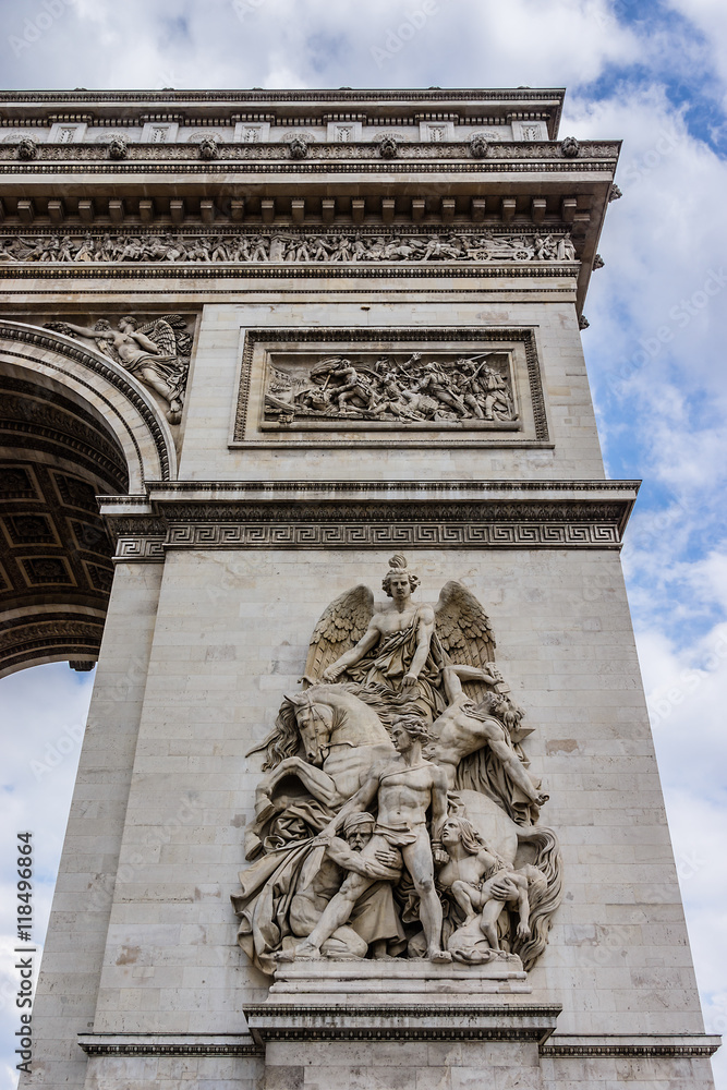 Arc de Triomphe de l'Etoile on de Gaulle Place, Paris, France.