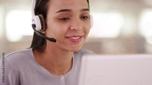 Multilingual customer service representative