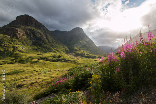 Photos Three Sisters Gebirge im Glen Coe Tal in den Highlands, Schottland