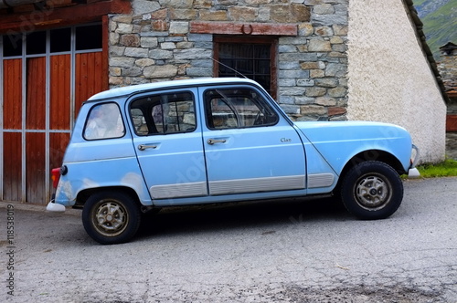 Renault R4  © enrico scarsi